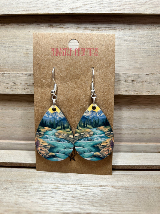 Embroidery Mountain Stream Teardrop Earrings