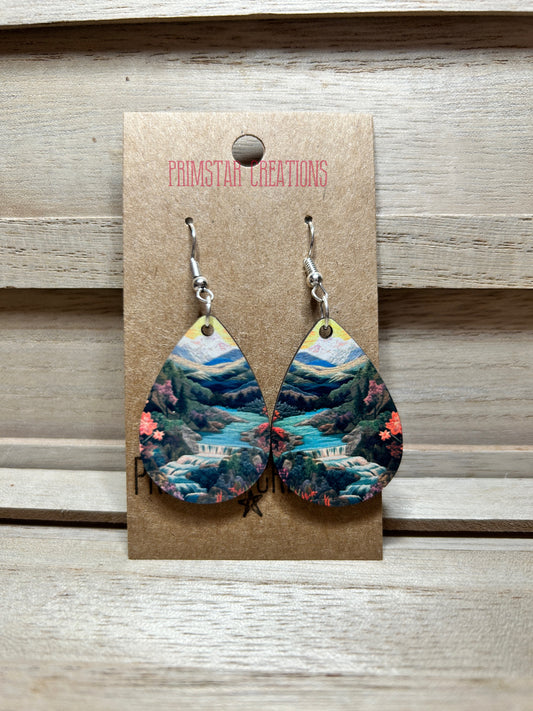 Embroidery Mountain Stream Teardrop Earrings