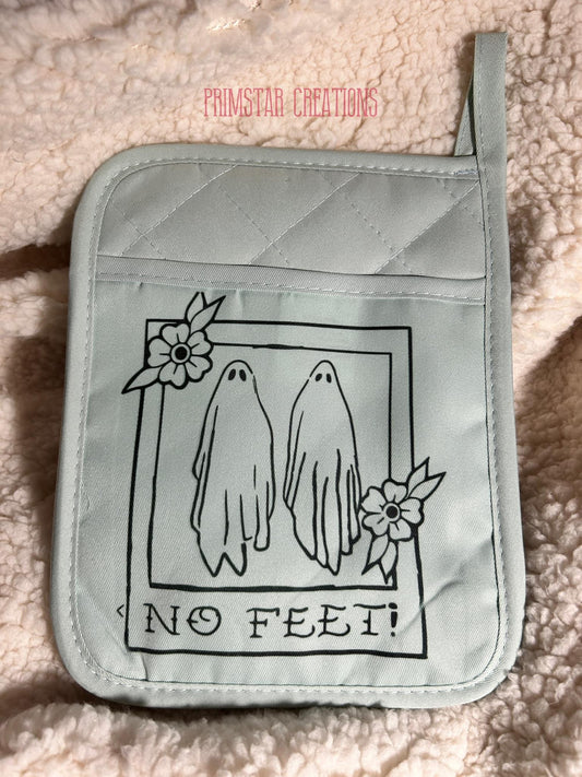 No Feet Oven Mitt